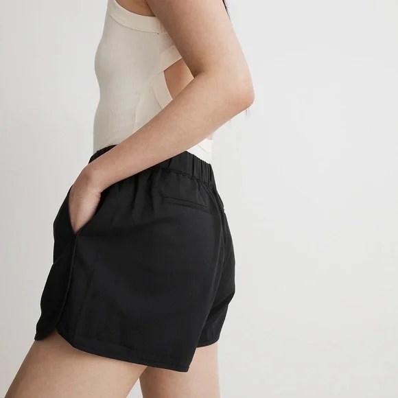Madewell Pull On Shorts In Almost Black - Picture 3 of 10